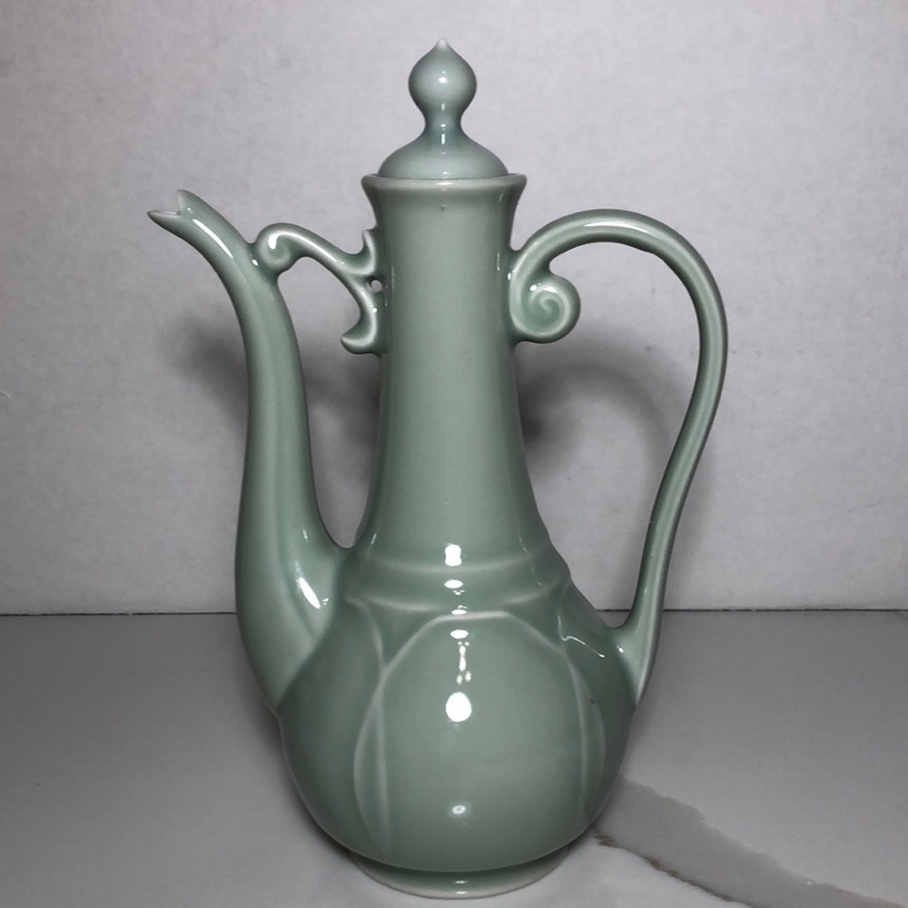 VTG TEAPOT GLAZED CELADON GREENWARE